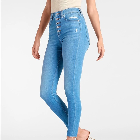 HIGH WAISTED EXTRA SUPERSOFT MEDIUM WASH BUTTON FLY SKINNY JEANS IN MEDIUM WASH